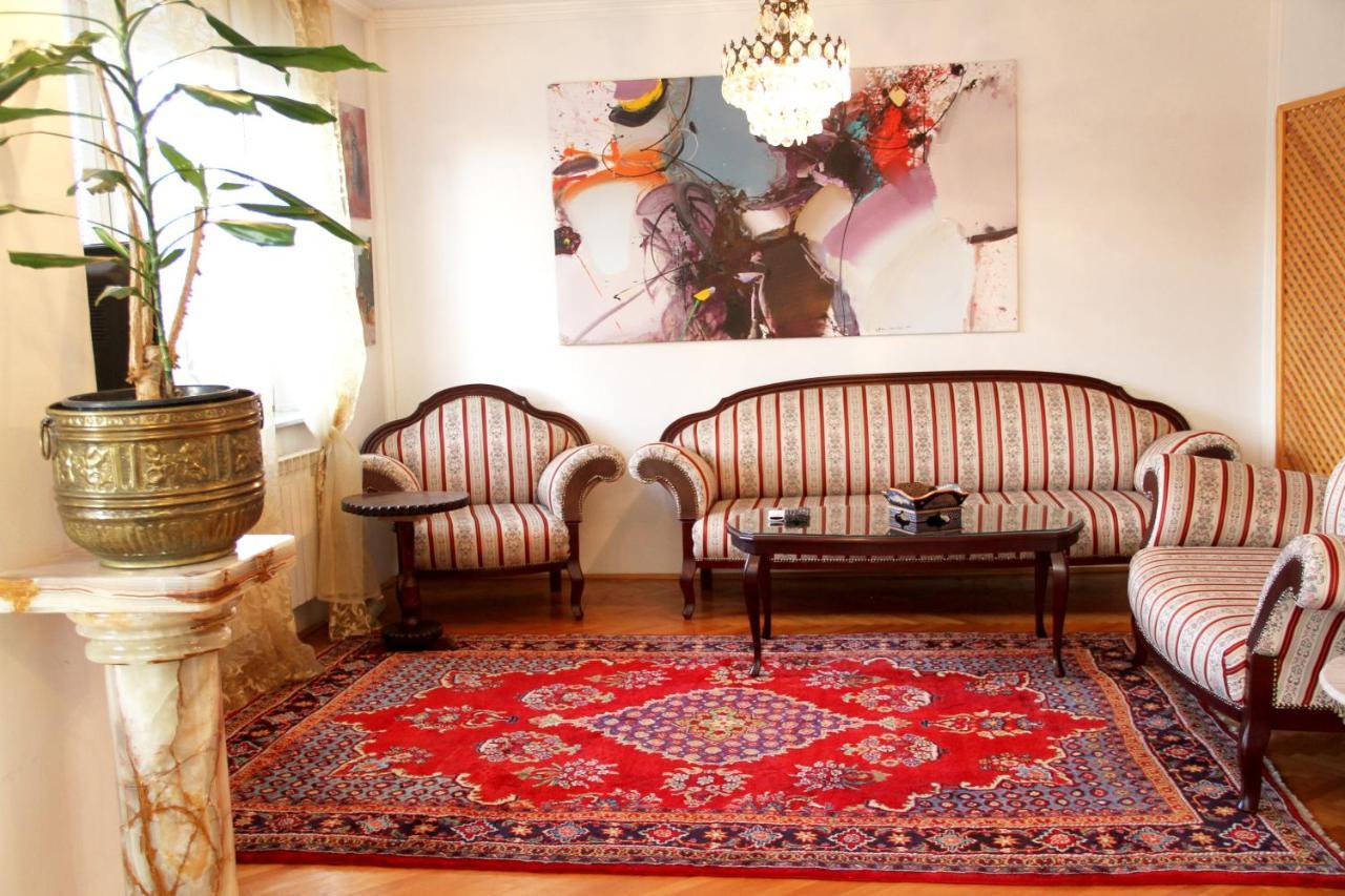 Downtown Green Oasis Apartments サラエヴォ エクステリア 写真