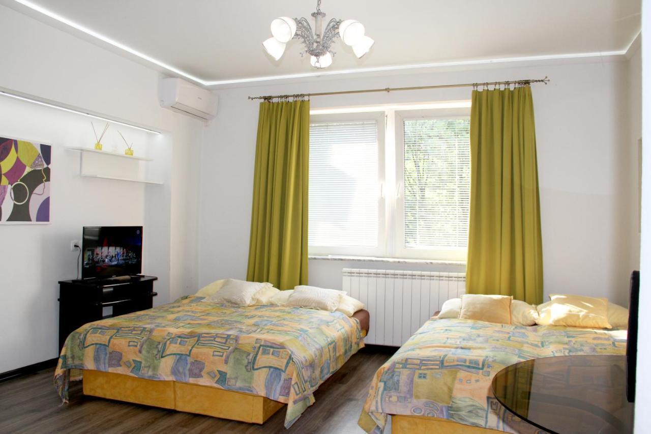 Downtown Green Oasis Apartments サラエヴォ エクステリア 写真